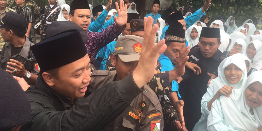 Di Ponorogo Imam Nahrawi Disambut Ribuan Santri 