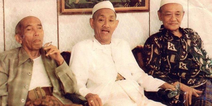 Kisah Kiai As'ad dan Kiai Abdul Hamid Bisa Komunikasi Jarak Jauh