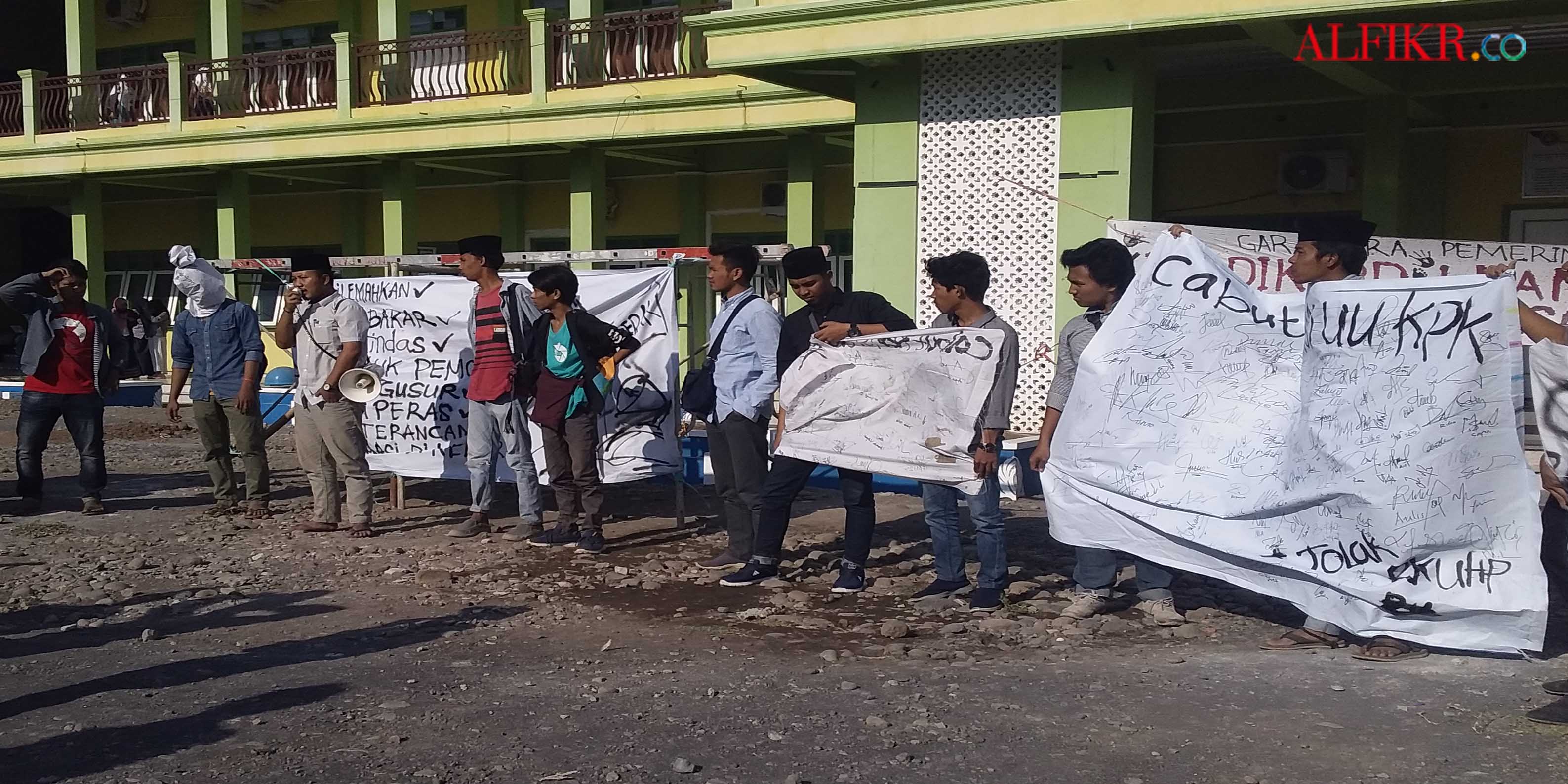 Aliansi BEM Probolinggo Raya, Menyoal UU KPK dan RKUHP