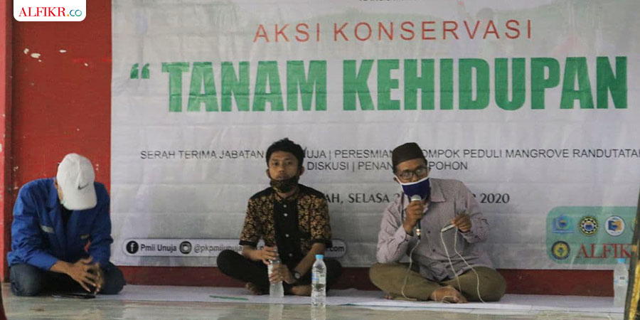 Menanam Kehidupan Di Pesisir Utara Probolinggo