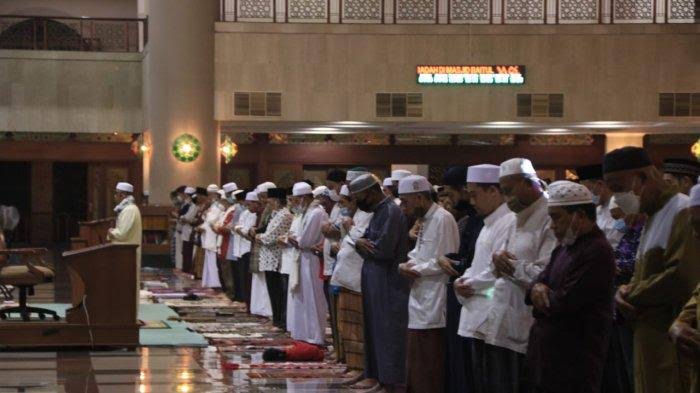 4 Keutamaan Salat Subuh Berjamaah