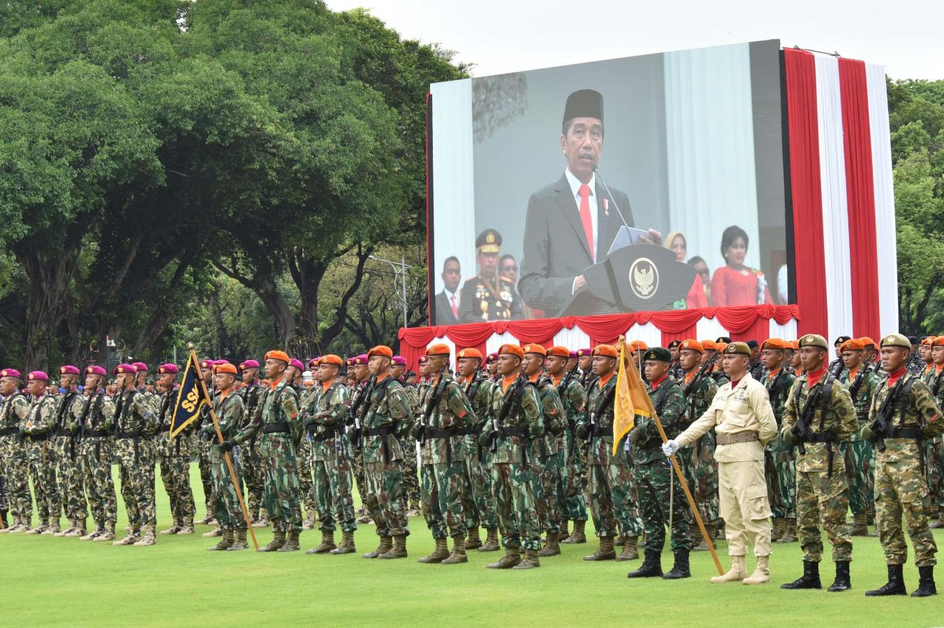 Menjelang Tahun Politik, Netralitas TNI Dipertanyakan