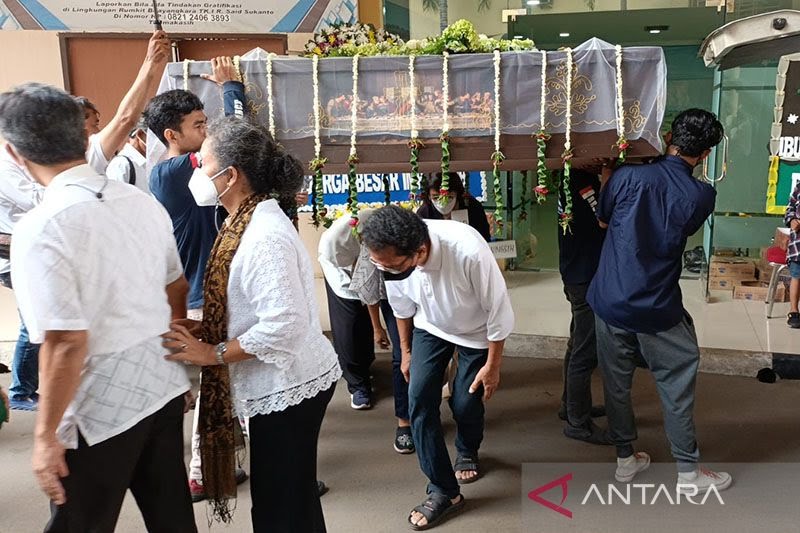 Tradisi Brobosan: Ritual Penghormatan Tetua