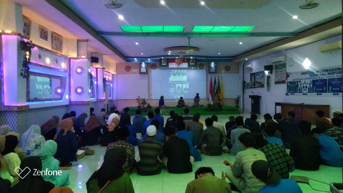 PMII se-Komisariat Probolinggo Gelar Bedah Buku Dampak PLTU di Tiga Wilayah