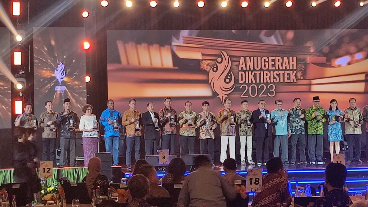 Anugerah Diktiristek 2023, UNUJA Meraih Bronze Winner Bidang Publikasi Ilmiah