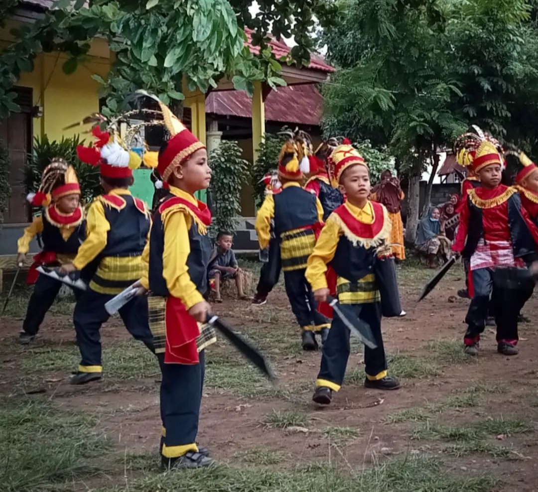 Patriotisme Pejuang Tomia dalam Tari Eja-Eja