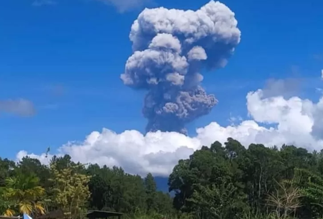 Bahaya Erupsi yang Mengintai 3 Kabupaten di Jawa Timur