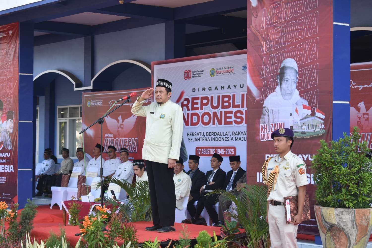 Upacara Peringatan HUT Ke-80 RI: Bentuk Rasa Syukur dengan Amalkan Panca Kesadaran Santri