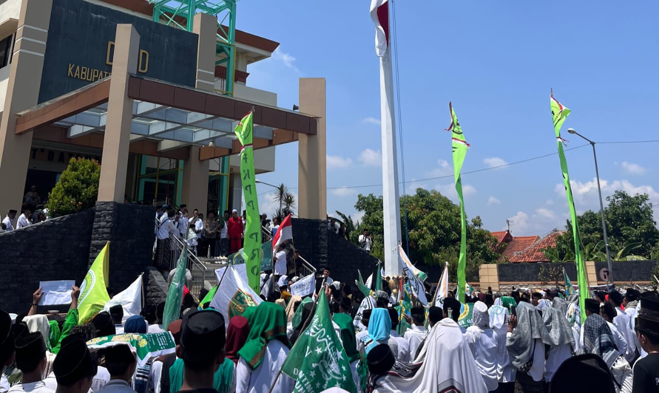 Aksi Damai Santri se-Kabupaten Probolinggo: Tanggung Jawab Moral dan Pembelaan Terhadap Kehormatan Pesantren
