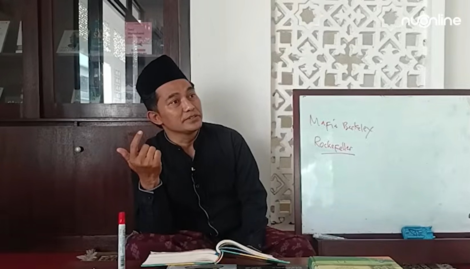 Gus Dhofir: Ilmu Tak Lagi Diutamakan